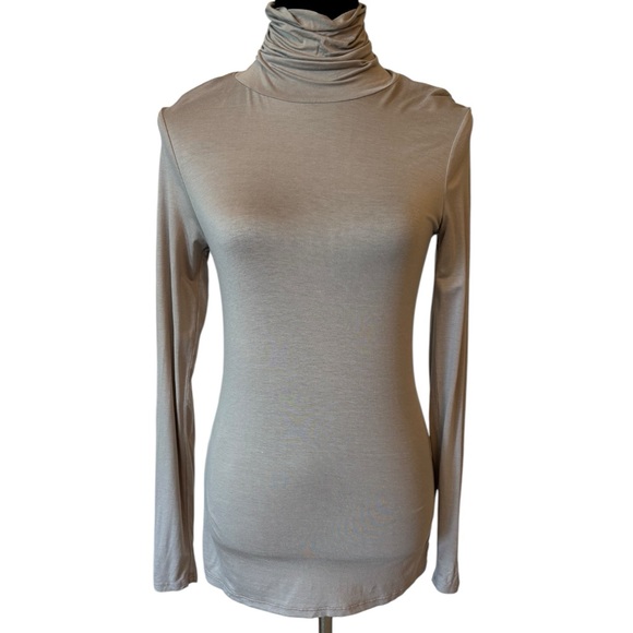 3 Dots Stretch Stone Lightweight Turtleneck Size Small - Picture 1 of 4